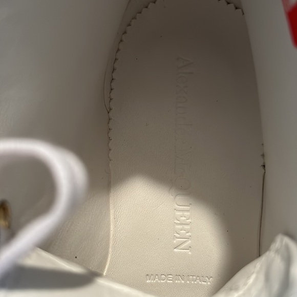 Alexander McQueen Tread Slick Eyelet High Top Sneaker - Picture 9 of 9